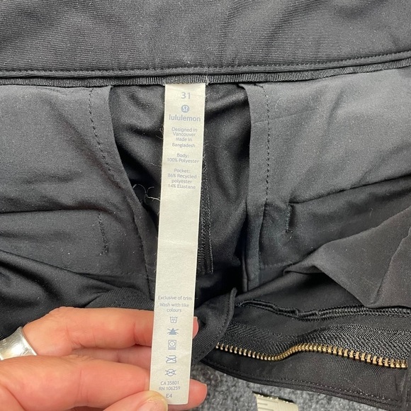 LULULEMON Mens Black Commission Part Classic Warpstreme 30” Pants size: 31 - Picture 11 of 11